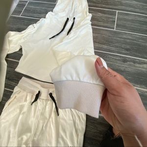 Kora jogger set women’s crop top size small